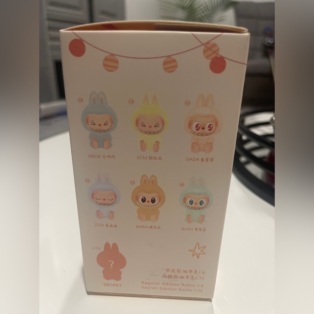 Pop Mart Labubu 'Have A Seat' Collectible - Picture 4 of 5